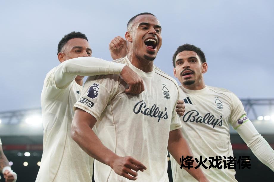 [图]近7轮遭6负！利物浦0-3诺丁汉丛林跌至第11名